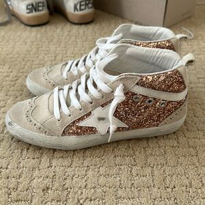 Golden Goose Midstar SneakerSIZE